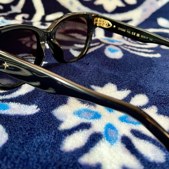 LOUIS VUITTON MY MONOGRAM ROUND SUNGLASSES - Picture 2 of 5